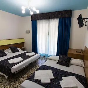 Lucy Hotel