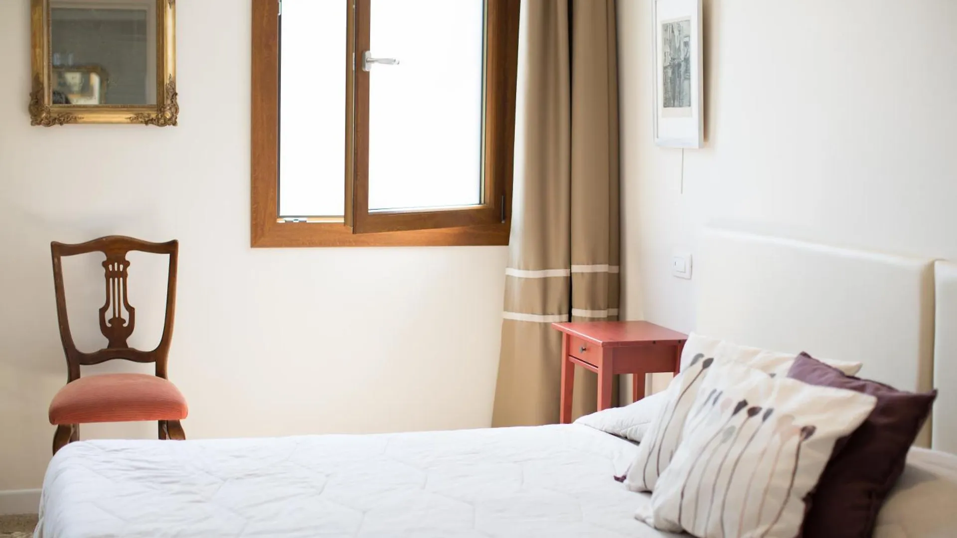 Guest House Bella Onda Tessera