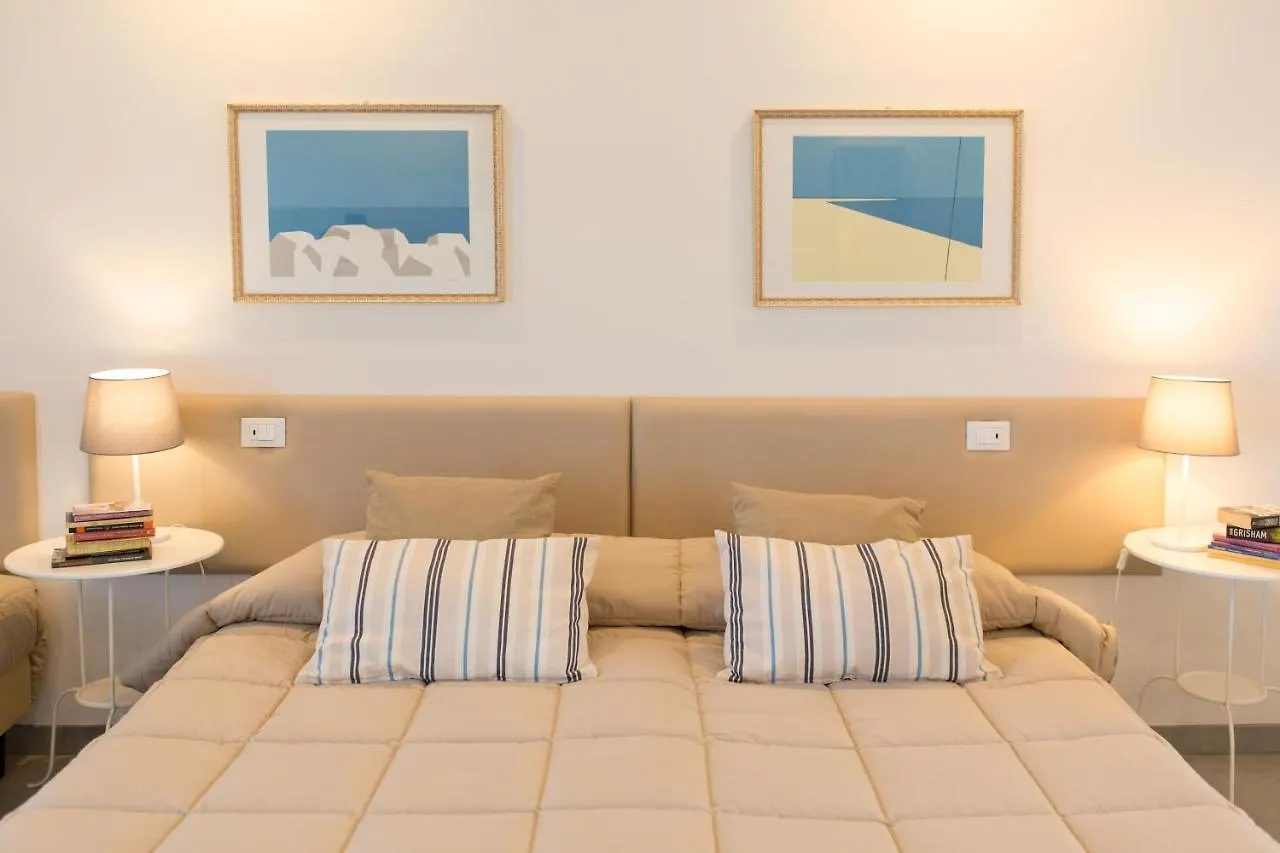 Guest House Bella Onda Тессера 2*,  Италия